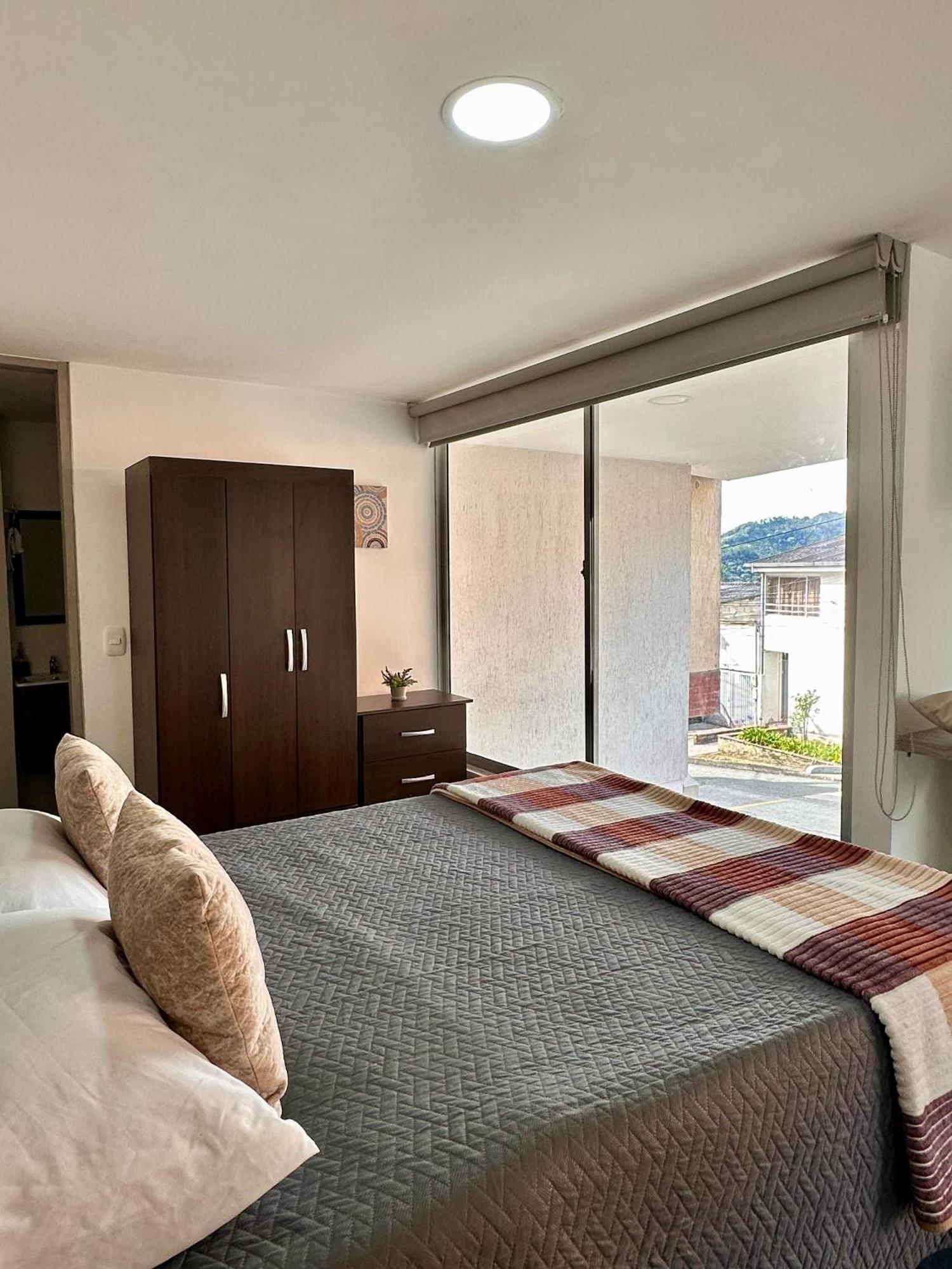 Apartamentos Comodos En Milan Zona G Манисалес Екстериор снимка